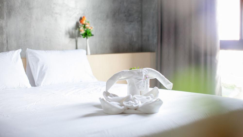 B2 South Premier Hotel