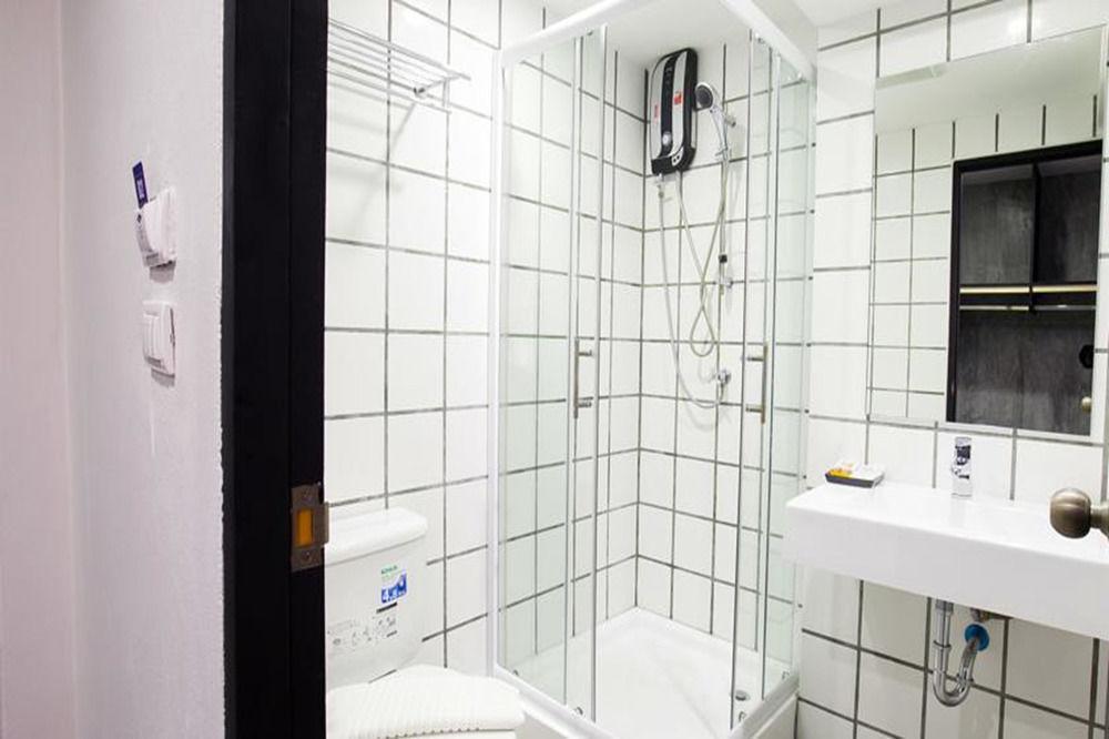 B2 South Premier Hotel