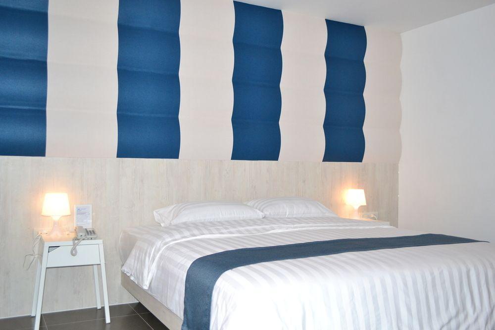 Flipper Hotel