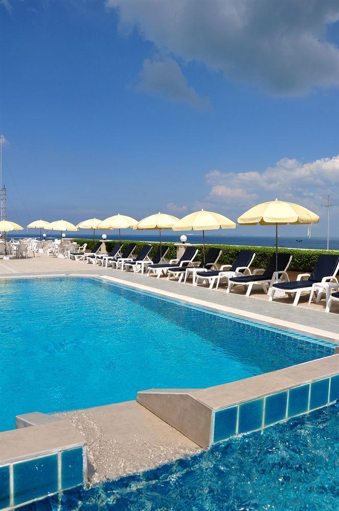 Flipper Hotel