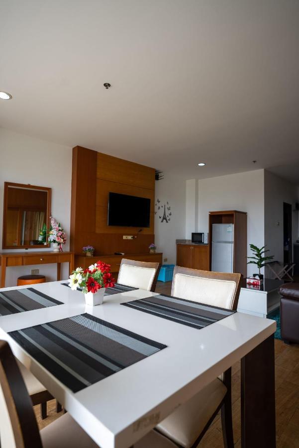 Apartment Walking Street Side View Talay 6 *