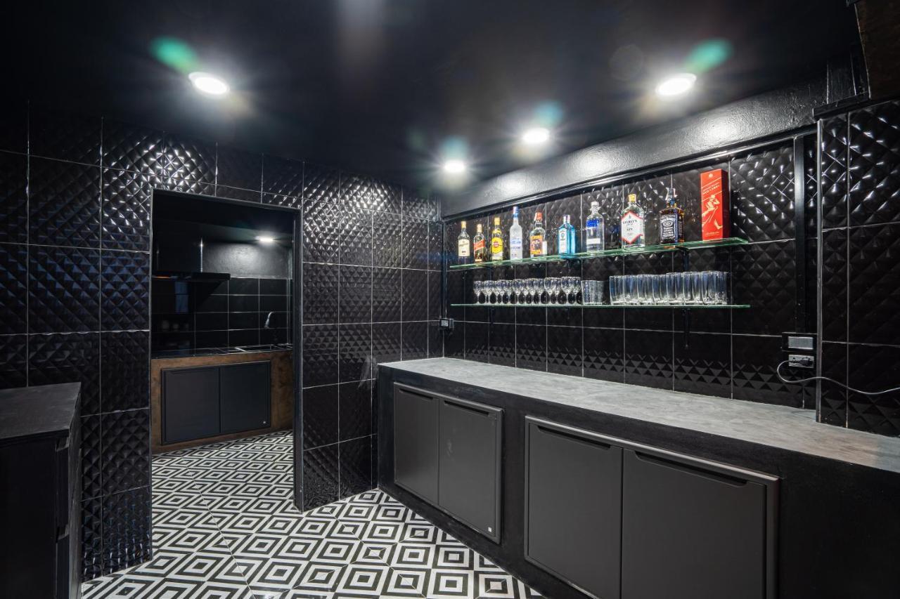 Buakhao Center 5 Bedroom Villa *