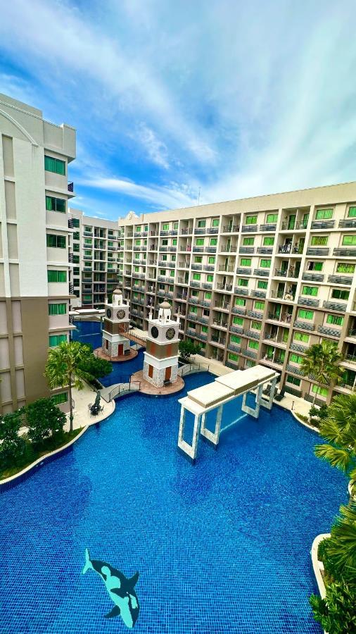 Arcadia With Pool Access-e & Gym-sauna And Fast Net *