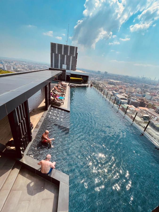 Apartment The Base By Numam 38 Pattaya