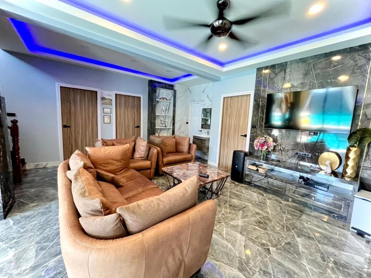 Villa Ratsamee Poolvilla K *