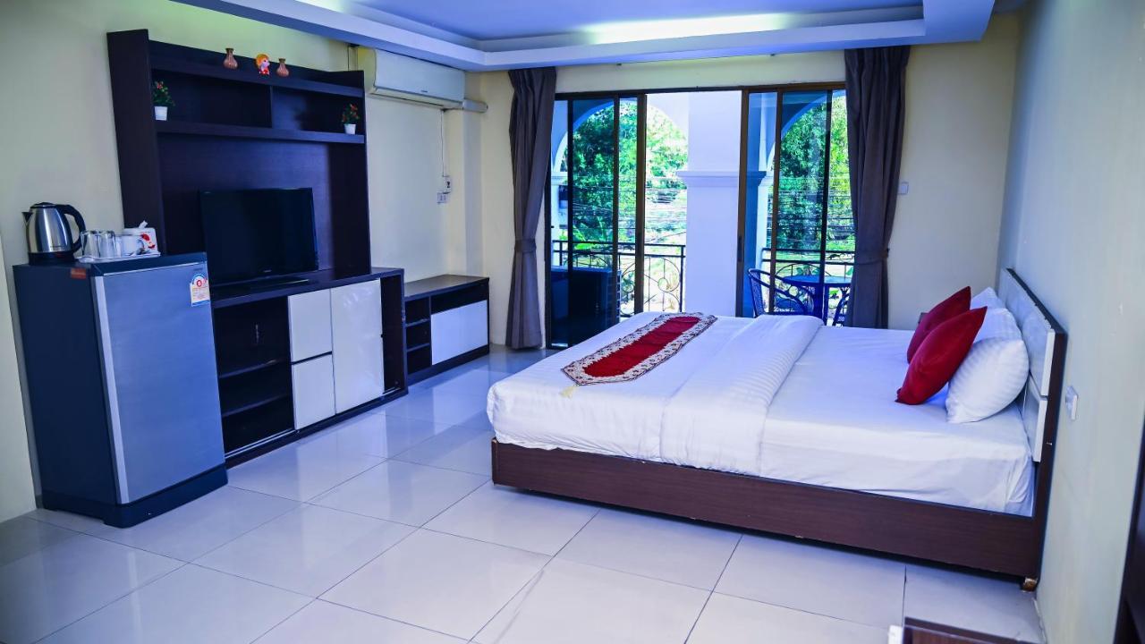Hotel Riqueza By Ahar - Close To Beach, Walking Street & Shopping Malls 3*