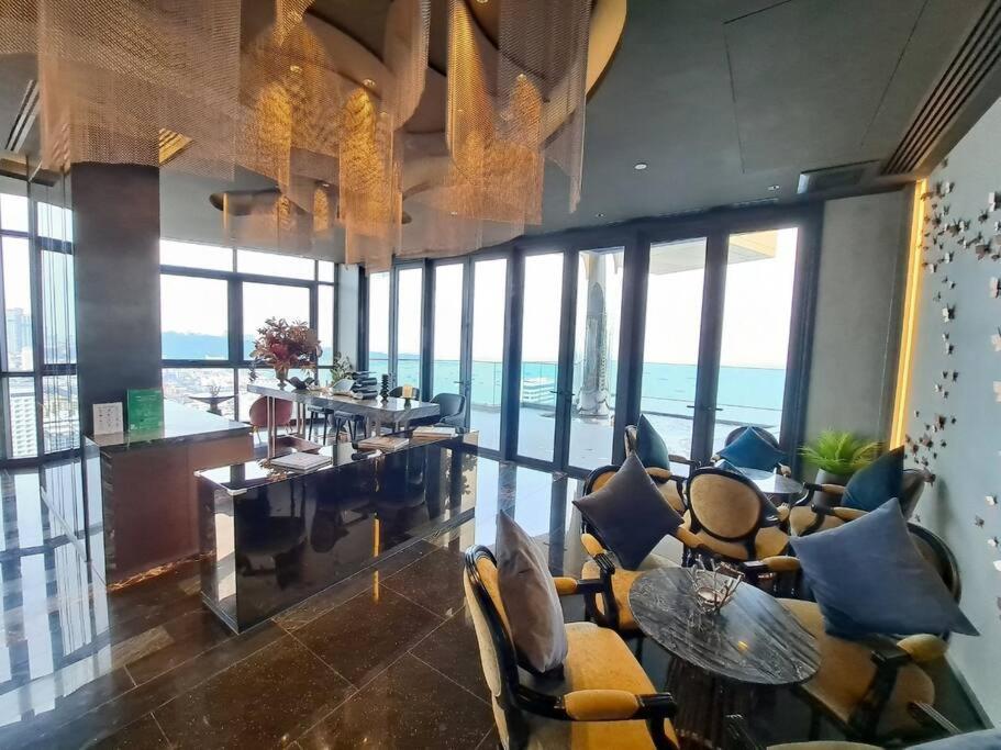 Downtown Chic High Floor #es54624 *