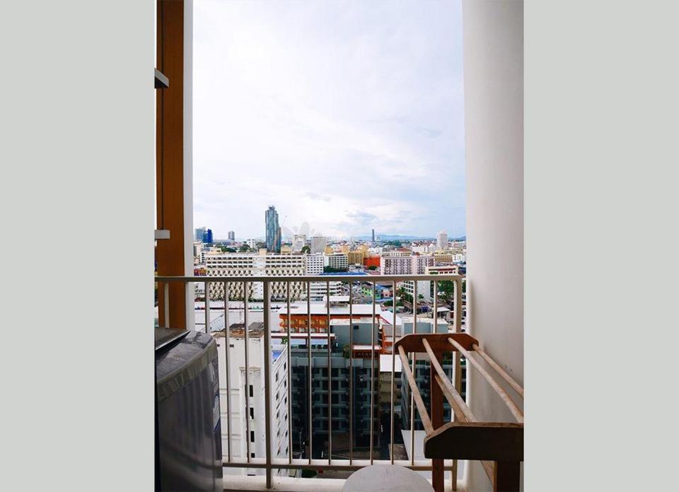 The Base Pattaya/gyml/pool/good View