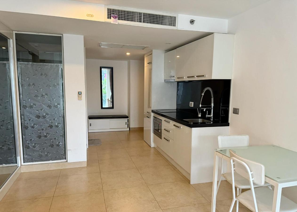 Centara Avenue Residences 1 Bedroom Center Near Walking Street Pattaya