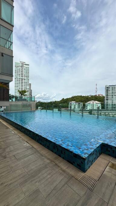 Cosy 1 Bedroom Pratamnak Area * Pattaya