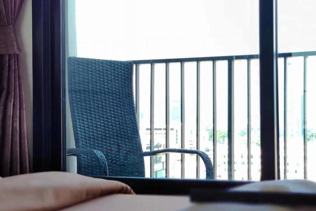 Sea View With Large Balcony @ Pangsapuri *