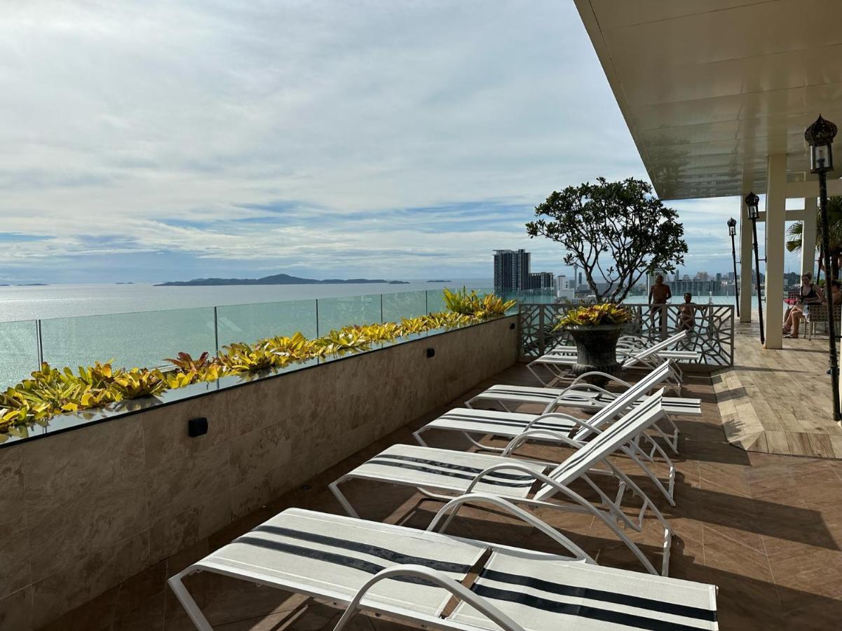 芭提雅高层海景奢华公寓the Riviera Jomtien生香家直达海滩 售空 Apartment Pattaya