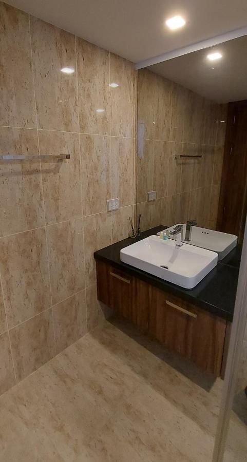 Grand Avenue - Luxury - 2 Bedroom 2 Baths - Pool-view Apartment