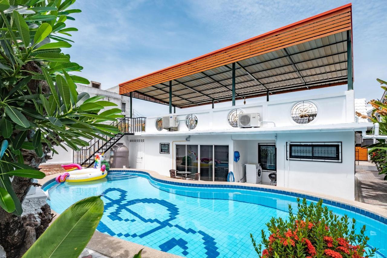 Villa Deluxe 3 Bedrooms With Fancy Pool In Downtown
