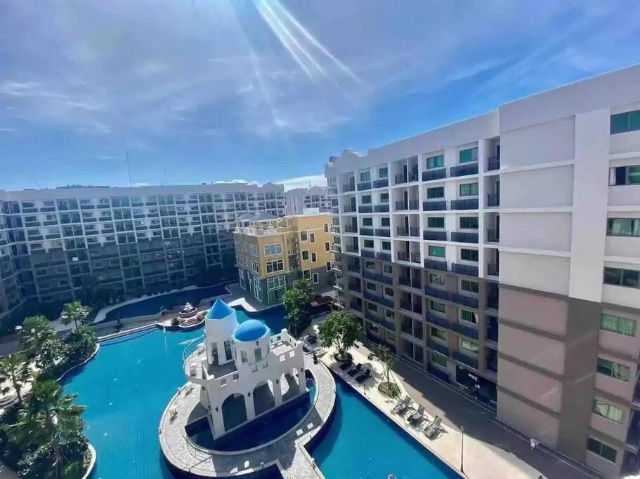 Apartment Pleasant Pool View Arcadia 1 Bedroom