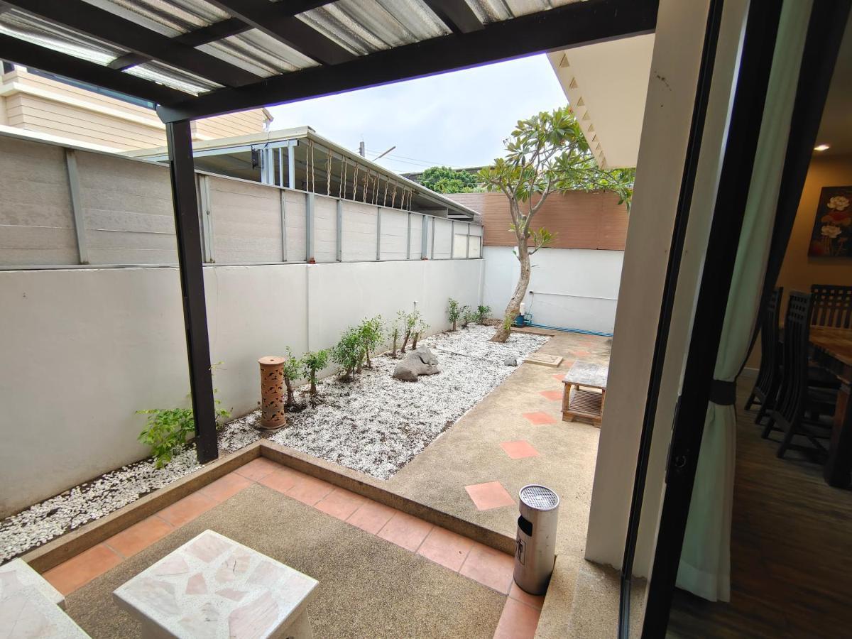 Villa Baan Natcha Pool Center