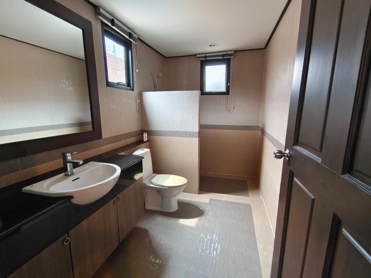 Villa Baan Natcha Pool Center *