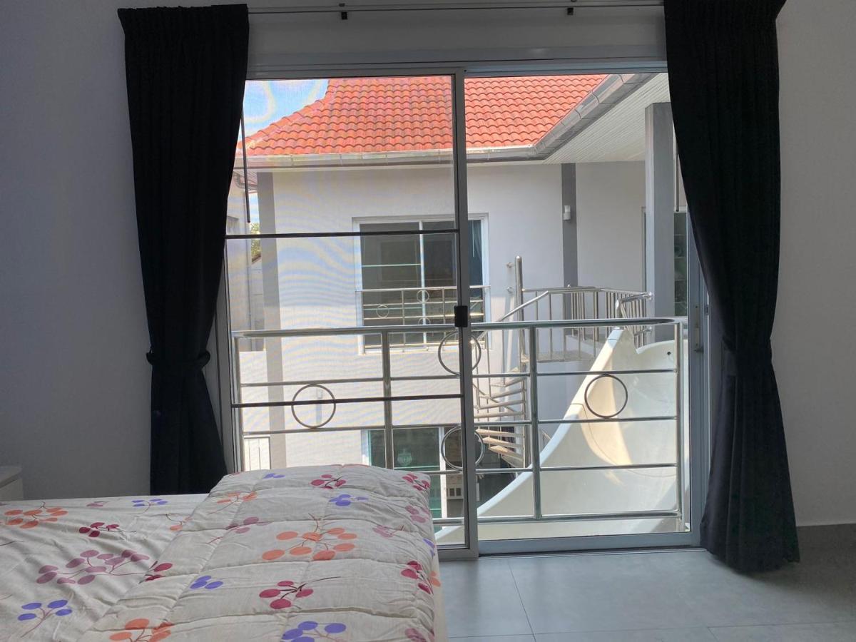 Walking St 1km South 5br Modern Villa Pattaya