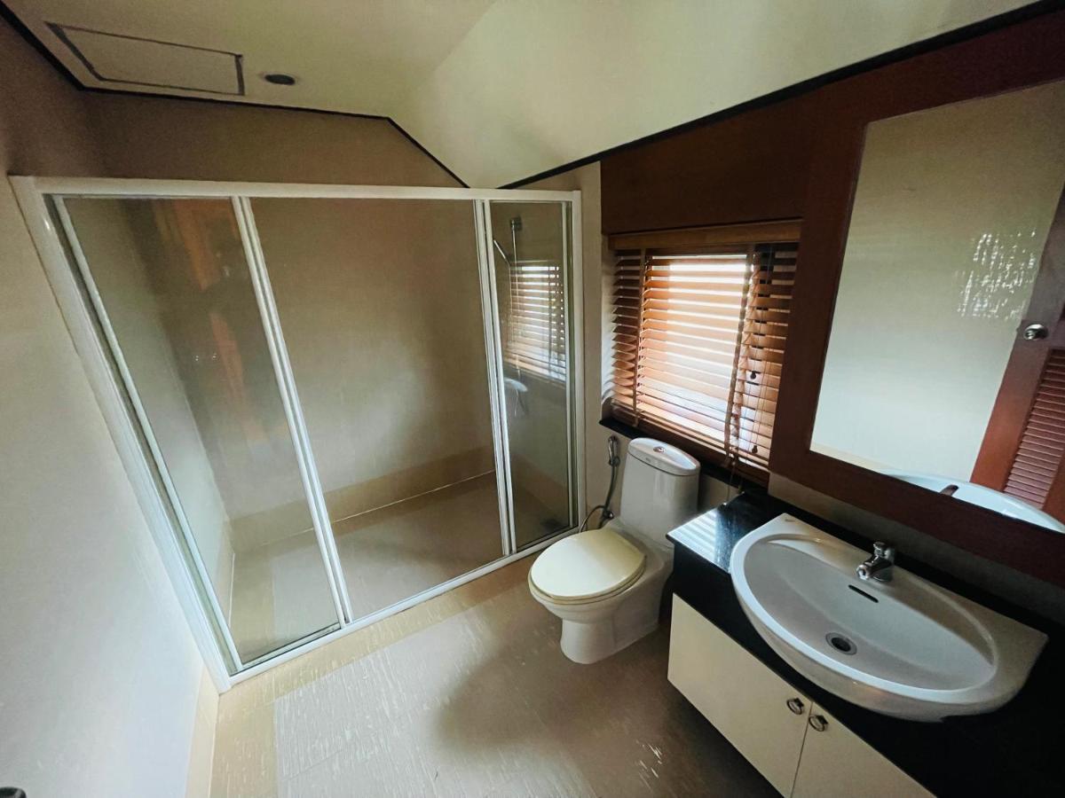 Villa Baan Natcha Pool Center