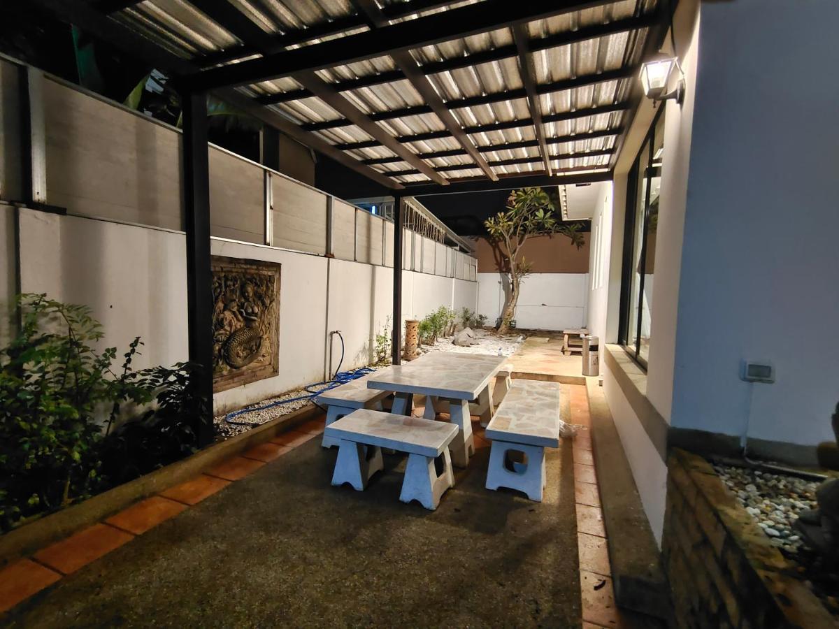 Baan Natcha Pool Center Villa Pattaya