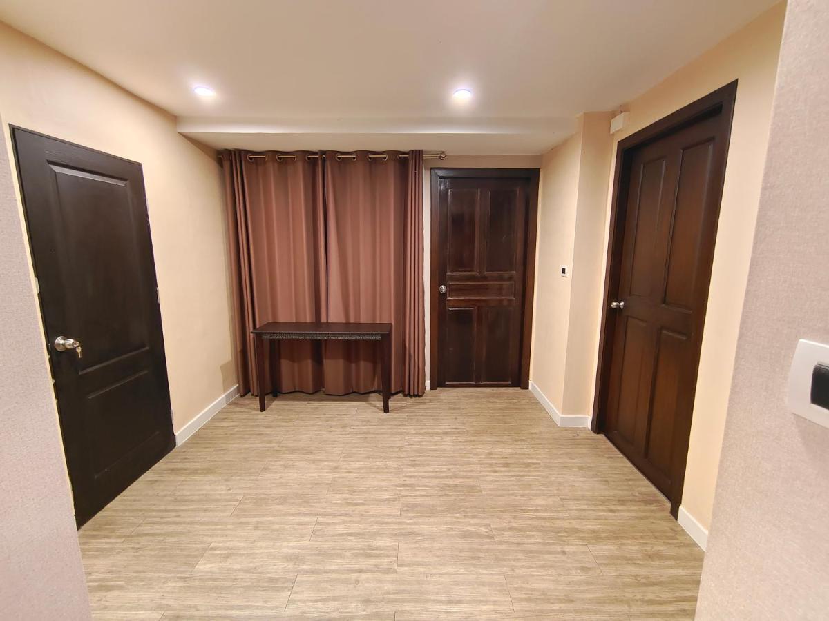 Villa Baan Natcha Pool Center