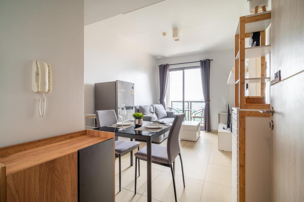 Unixx By Chris Apartment Pattaya
