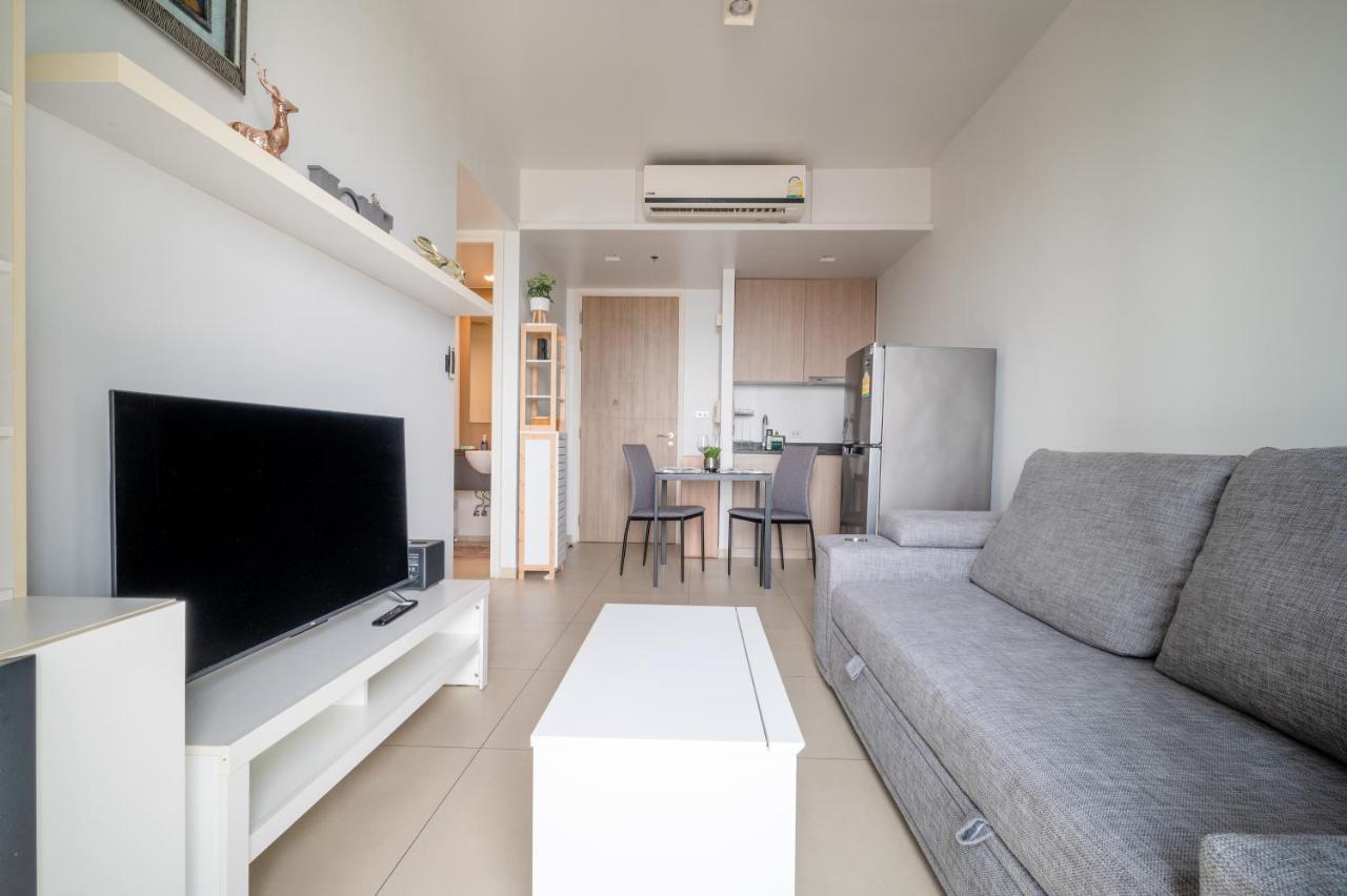 Unixx By Chris Apartment Pattaya