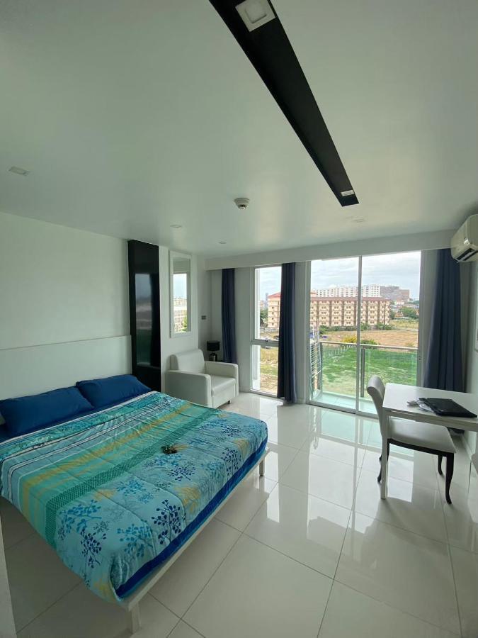 Apartment Center *