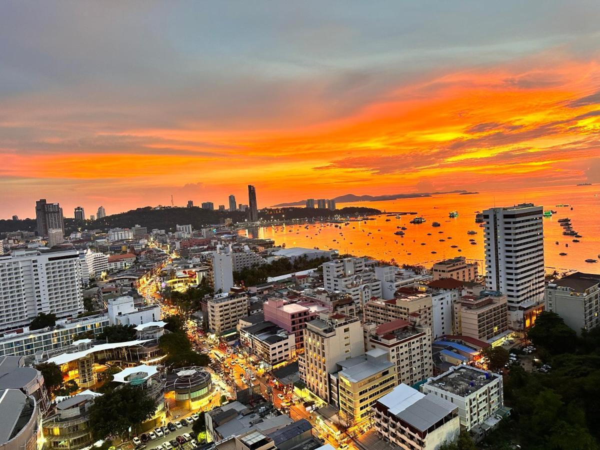 Edge Central 豪华公寓 * Pattaya