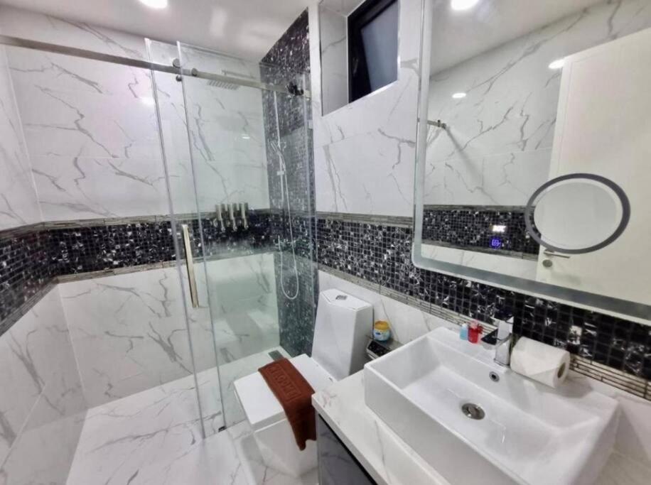 Plam Spring Pool D26 Pattaya