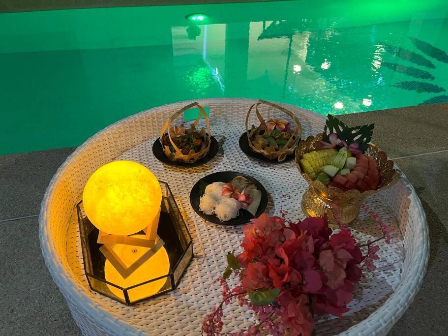 Villa 棕榈泉 Yishu 8br Pool 한국어가능