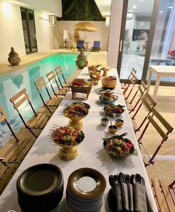 棕榈泉 Yishu 8br Pool 한국어가능 Villa *
