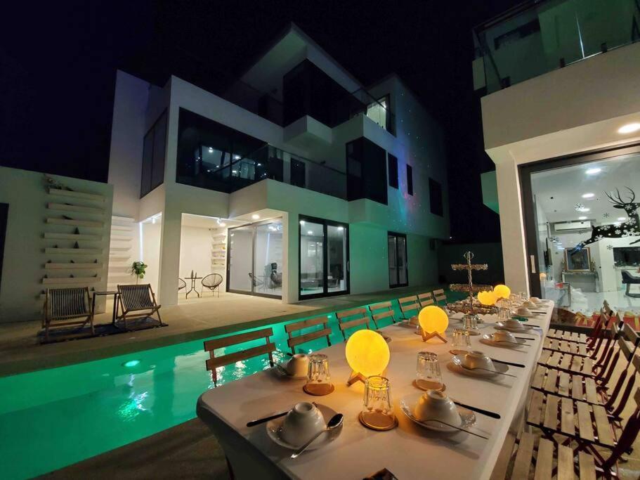 棕榈泉 Yishu 8br Pool 한국어가능 Pattaya