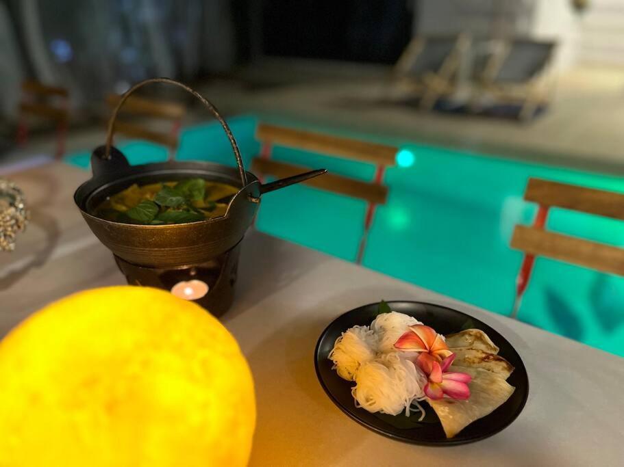棕榈泉 Yishu 8br Pool 한국어가능 * Pattaya