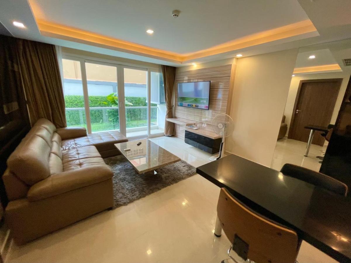 Large Ground Floor Condo, Grand Avenue, Pattaya