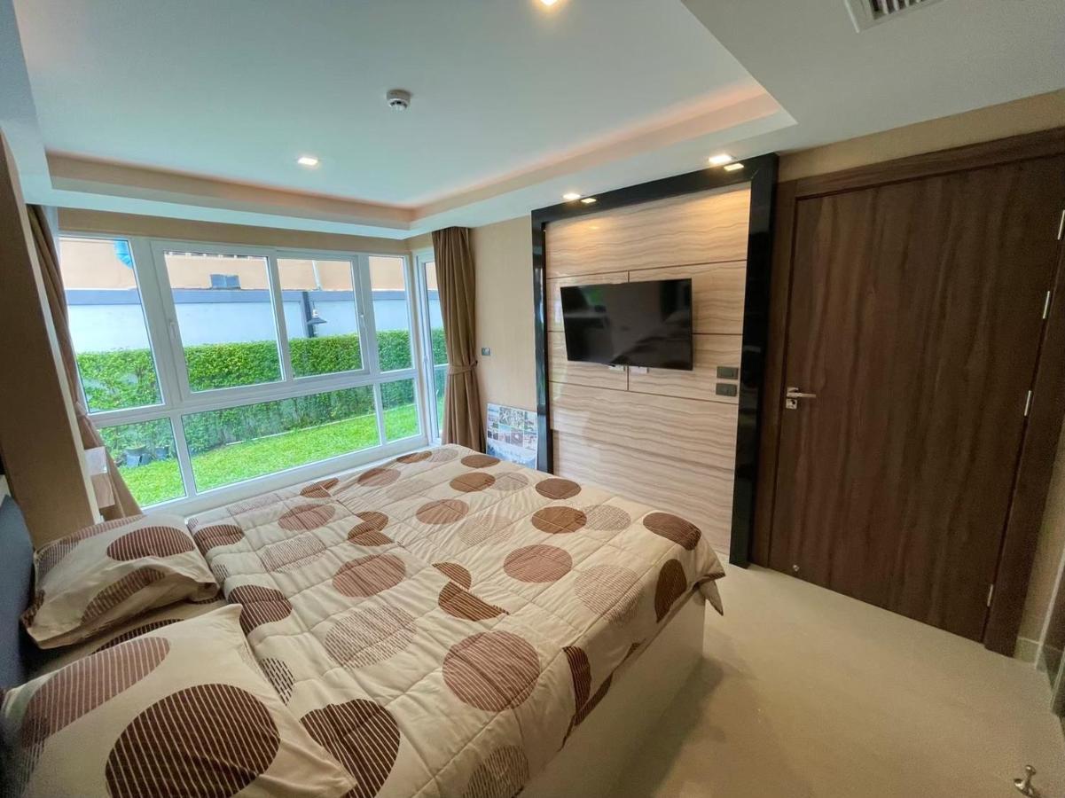 Large Ground Floor Condo, Grand Avenue, Pattaya