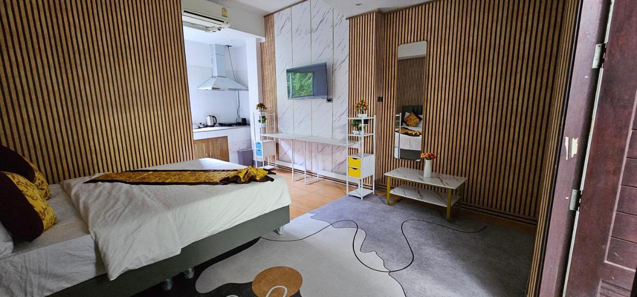 Aparthotel Xcess