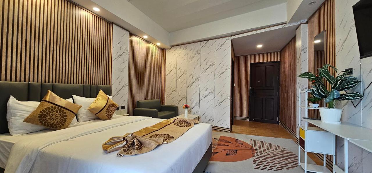 Xcess Aparthotel