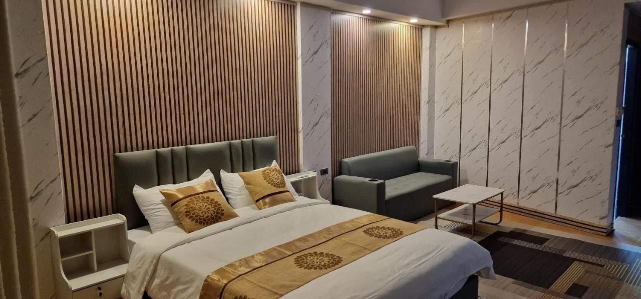 Aparthotel Xcess