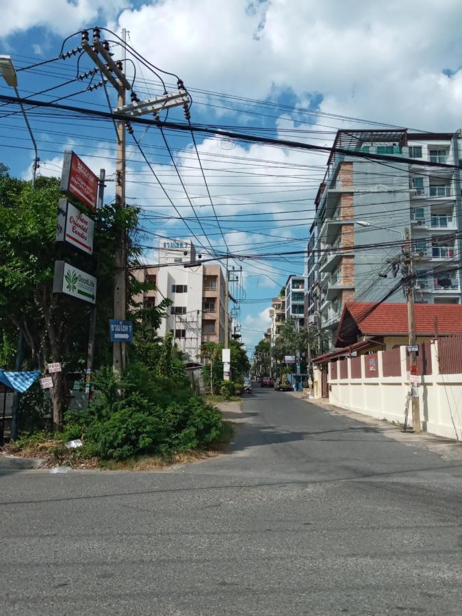 студия. пратамнак хилл. * Pattaya