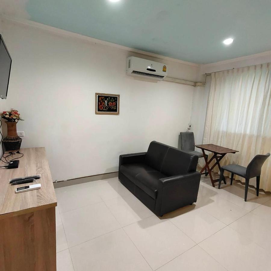 Sunshine Apartment *