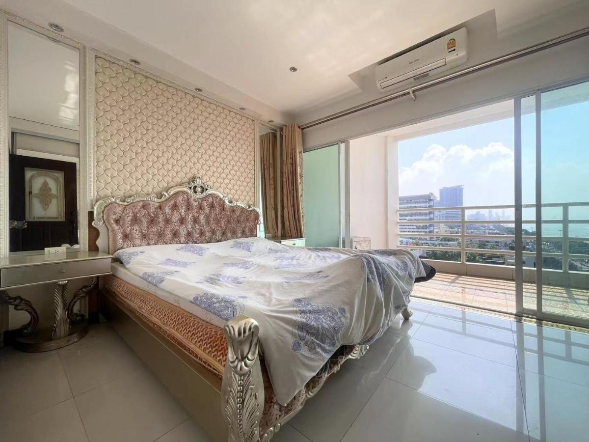 Beautiful Sea View Front