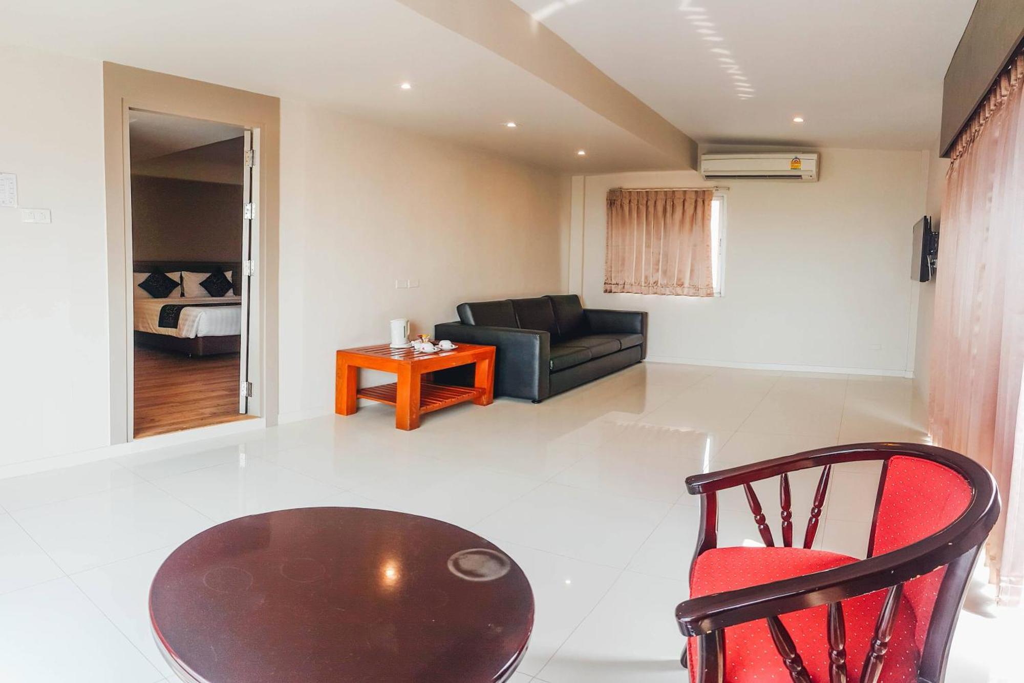 Eastiny Hotel 3*