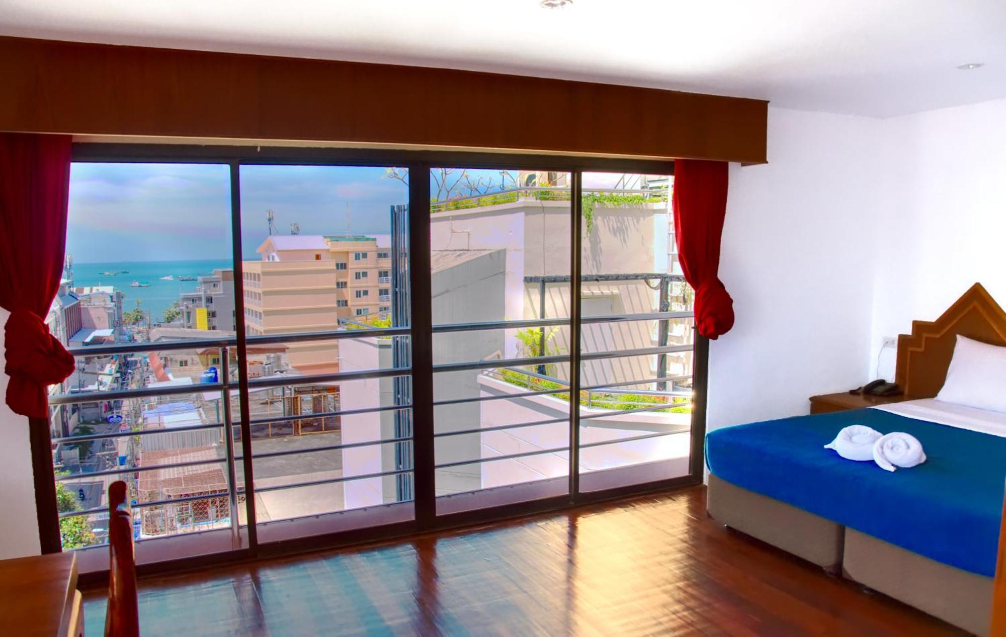 Highfive Hotel Pattaya