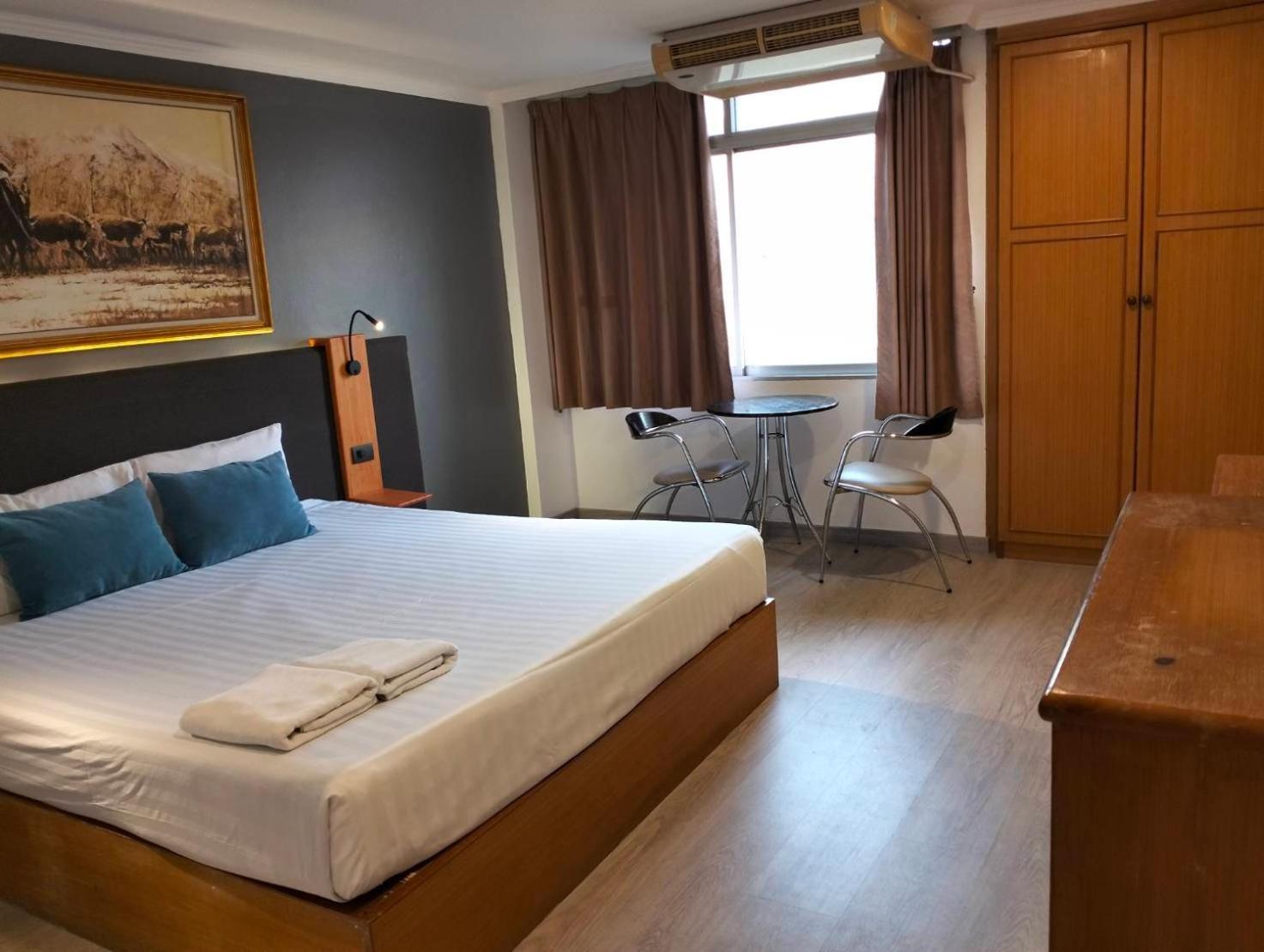 Hotel Shagwell Mansions Pattaya