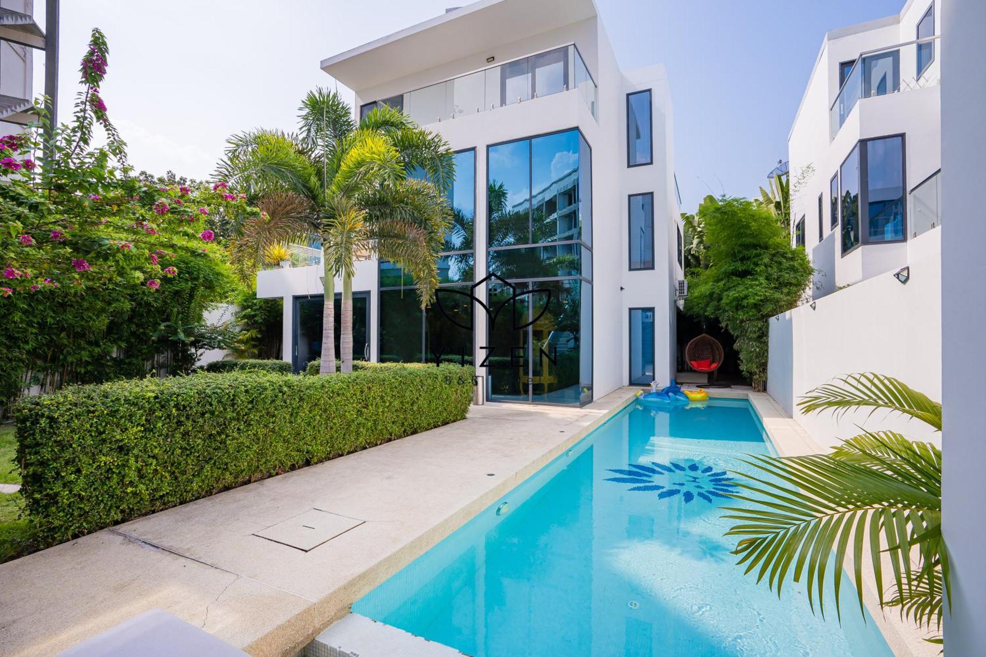 Yizen Vip Luxury Palm Springs In * Pattaya