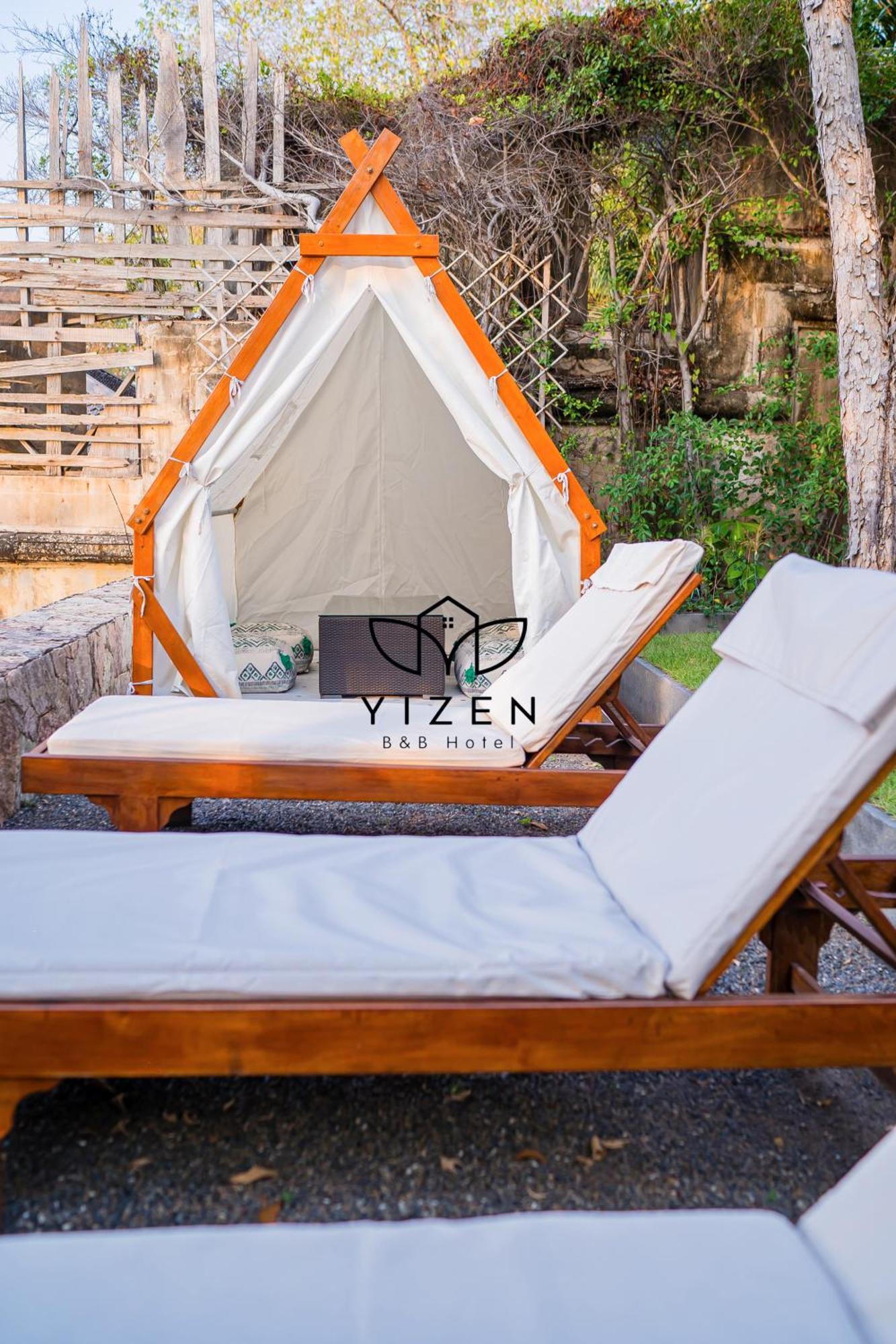 Yizen Beachfront Seaview Villa Pattaya