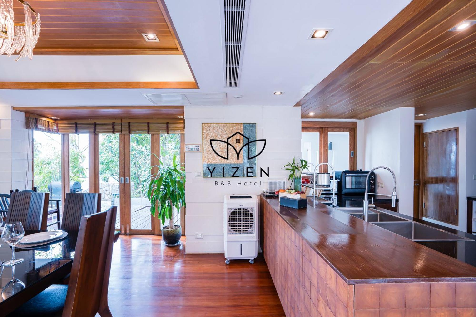 Yizen Beachfront Seaview Pattaya