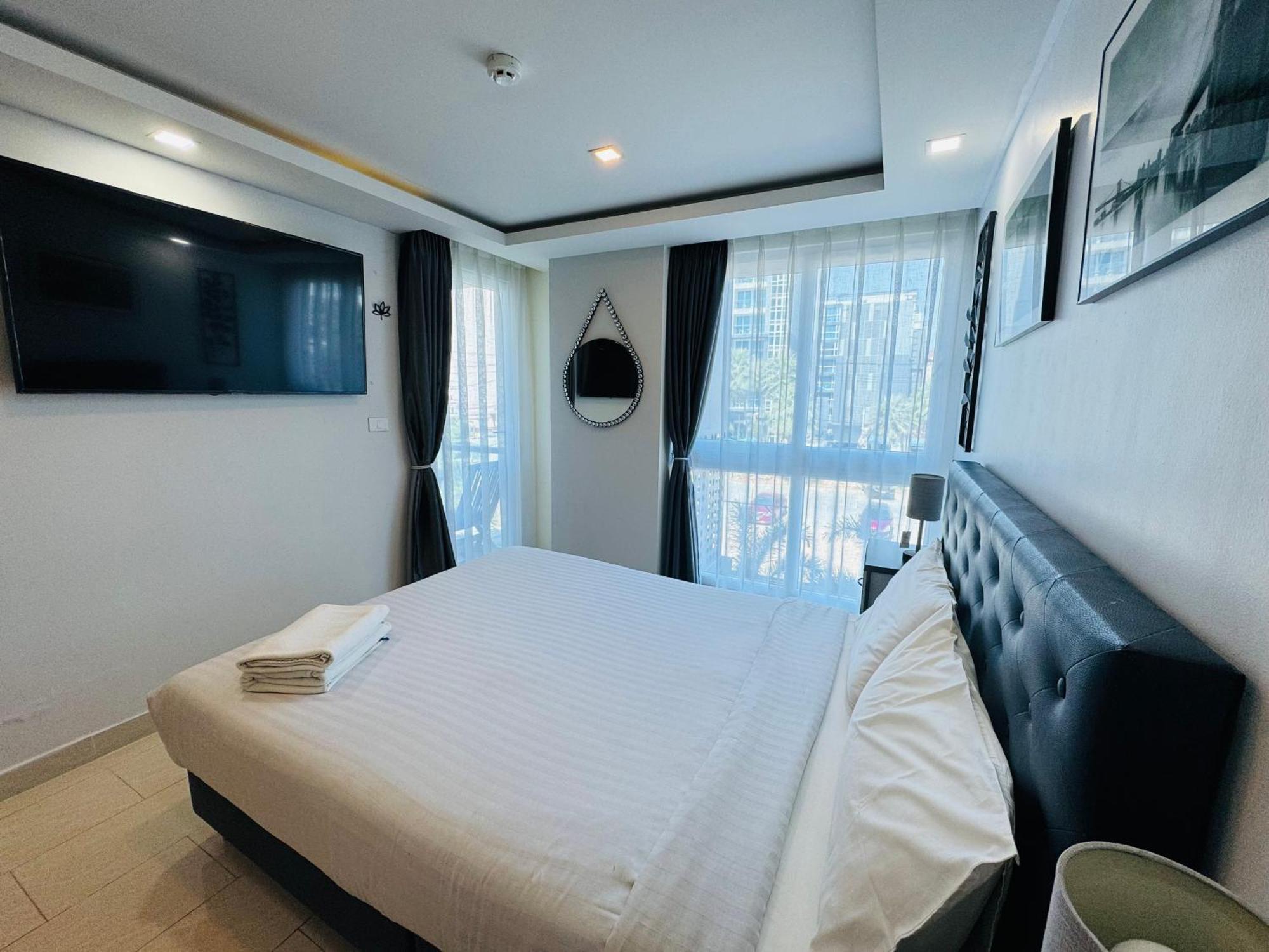 Apartment Grand Avenue Conde