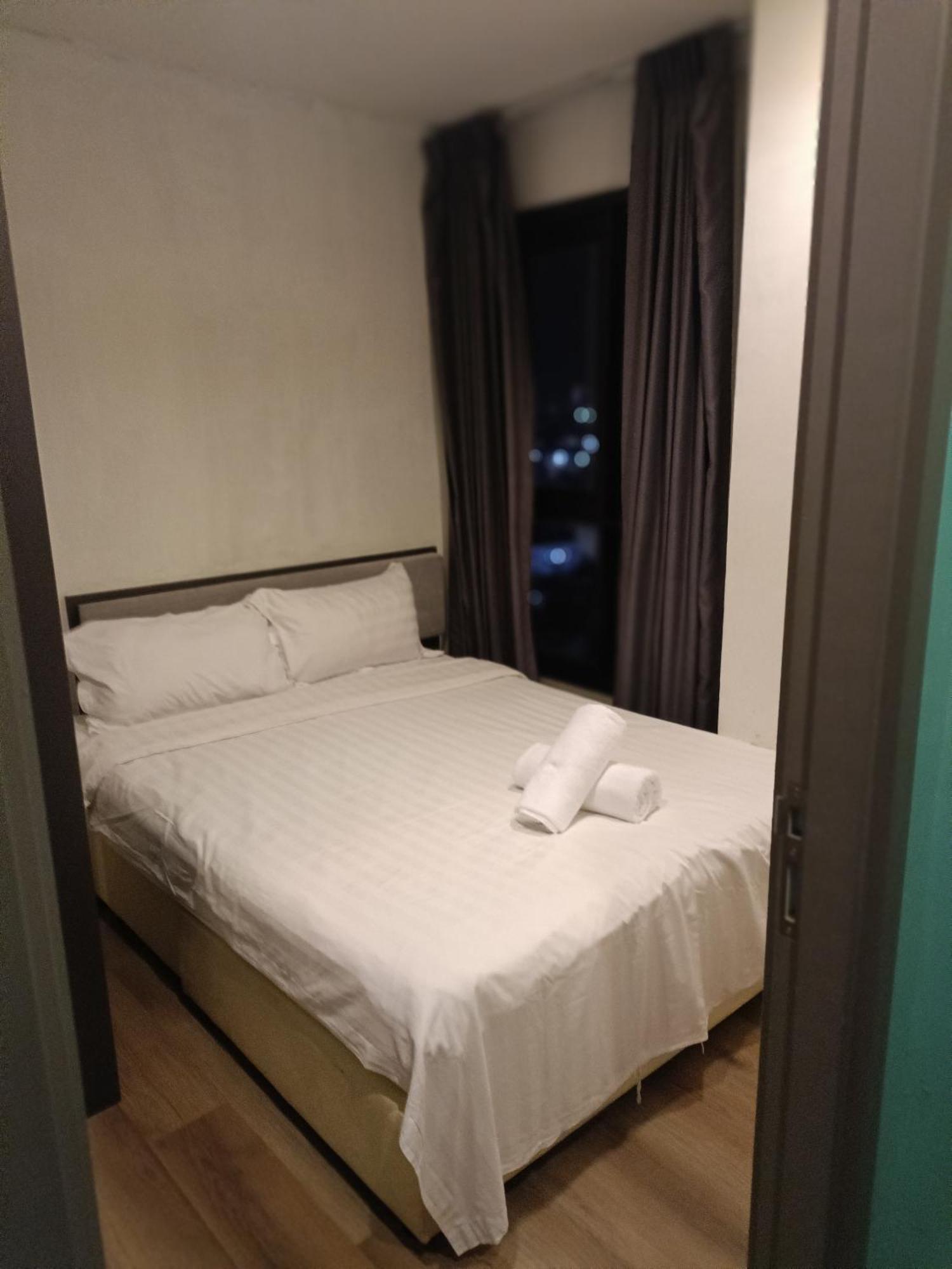 The Base Seaview Apartment
